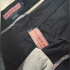 Vineyard vine navy trendy corduroys